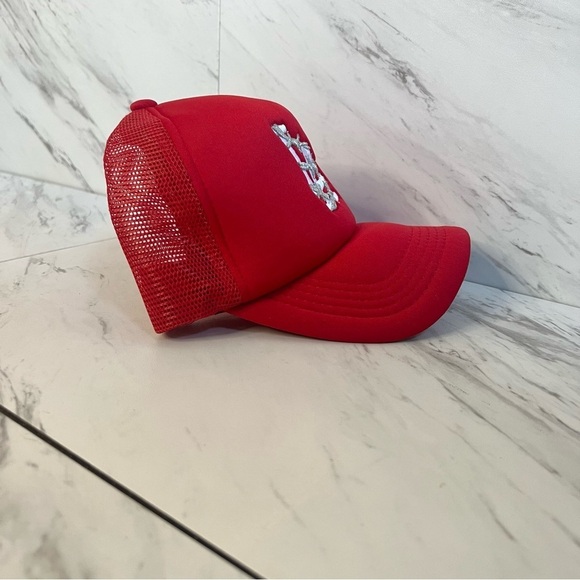 NEW Los Angeles Keep Out Fake Love Barb Wire Red Adjustable Trucker Hat - Picture 4 of 5